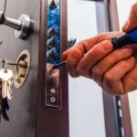 porte qui ferme mal réglée par un serrurier en Hainaut